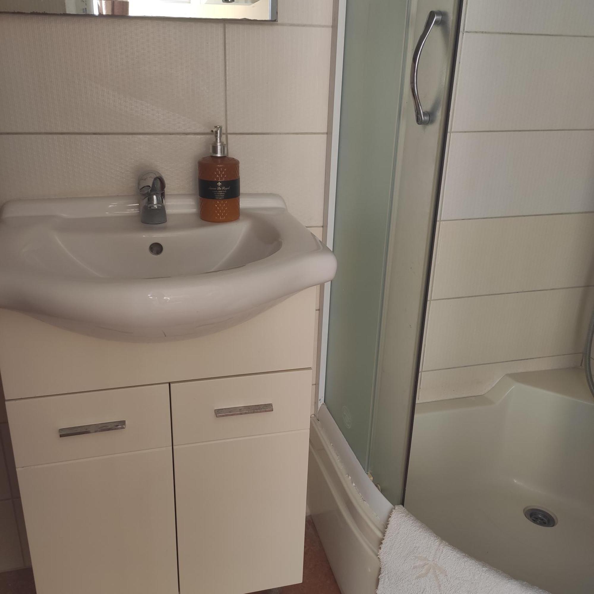Apartment Oliva Ulcinj Exterior photo